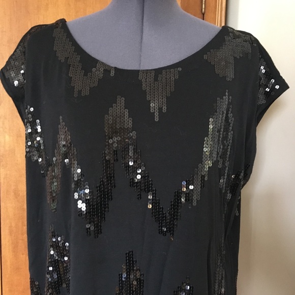 Marseille Zig Zag Sequin Sleeveless Top - Picture 2 of 8
